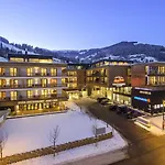 阿尔盆中央公寓酒店 4*