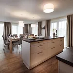 Alpenparks & Zell Am 4*
