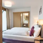 Aparthotel Alpenparks & Zell Am