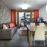 Alpenparks & Zell Am 4*