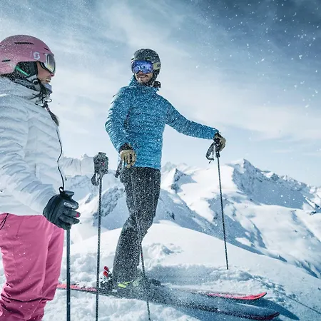 Alpenparks & Zell Am 4*