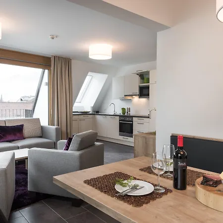 阿尔盆中央公寓酒店 公寓式酒店 4*