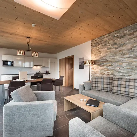 Alpenparks Hotel&apartment Zell Am Aparthotel