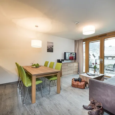Alpenparks & Zell Am Ξενοδοχείο με διαμερίσματα 3*