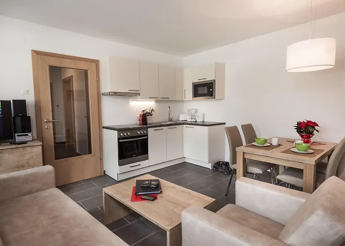 Aparthotel Alpenparks & Zell Am