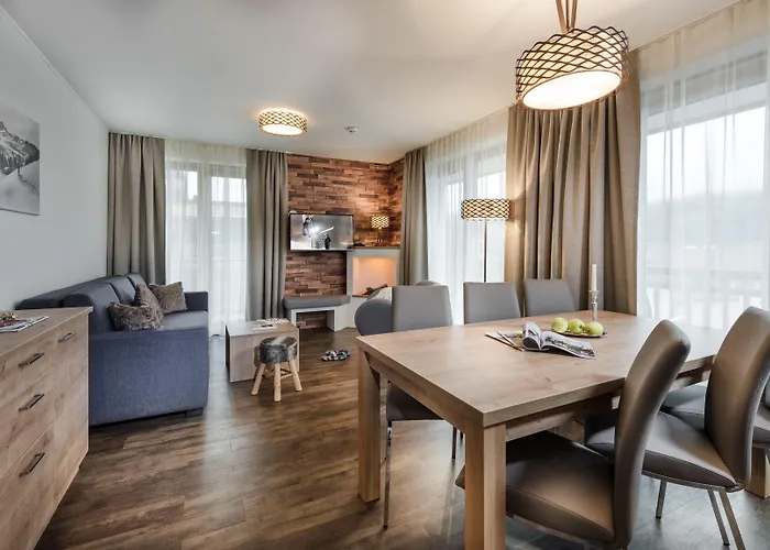 Alpenparks & Zell Am Aparthotel 4*