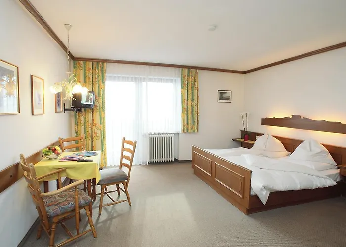 Lägenhetshotell Alpenparks & Zell Am 4*