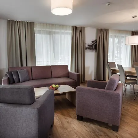 Alpenparks Hotel&apartment Zell Am 4*