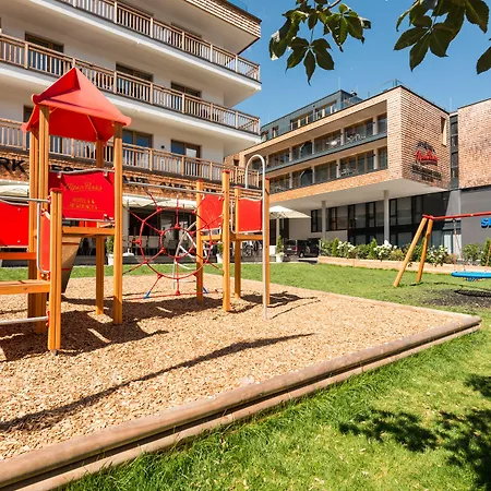 Alpenparks Hotel&apartment Zell Am Aparthotel 4*