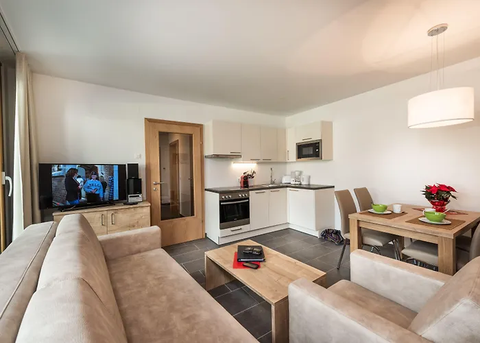 Aparthotel Alpenparks Hotel&apartment Zell Am 4*