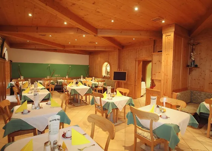 Aparthotel Alpenparks Hotel&apartment Zell Am